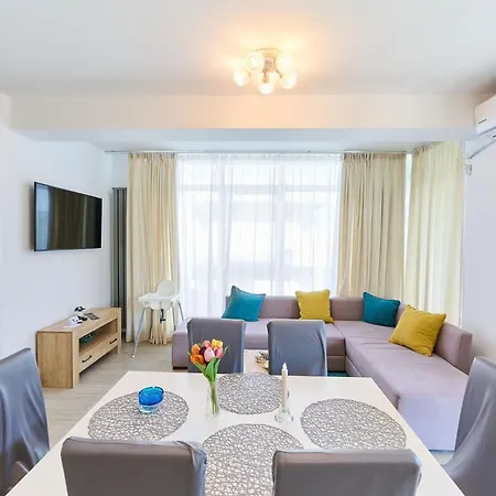 Cermar Apartment- N Pool Resort- Parking Apartment Mamaia