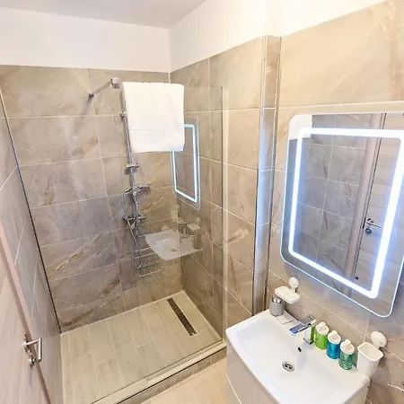 Cermar Apartment- N Pool Resort- Parking *