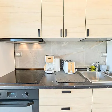 Cermar Apartment- N Pool Resort- Parking *