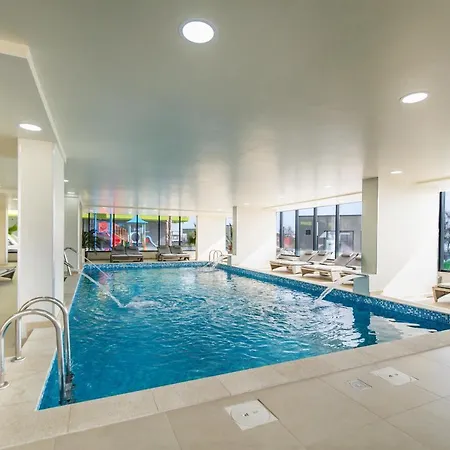 Cermar Apartment- N Pool Resort- Parking Mamaia