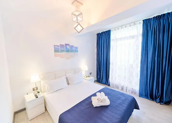 Cermar Apartment- N Pool Resort- Parking ママイア