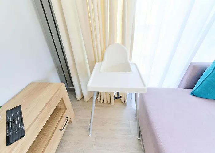 Cermar Apartment- N Pool Resort- Parking ママイア