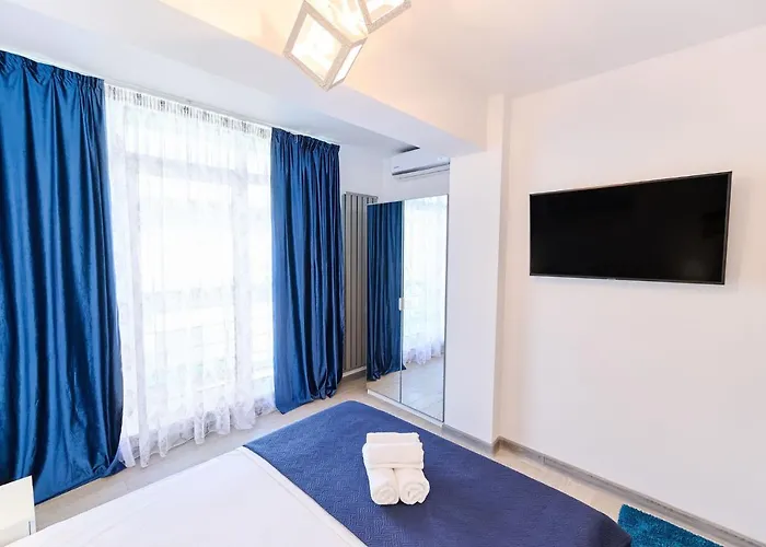 Cermar Apartment- N Pool Resort- Parking アパート